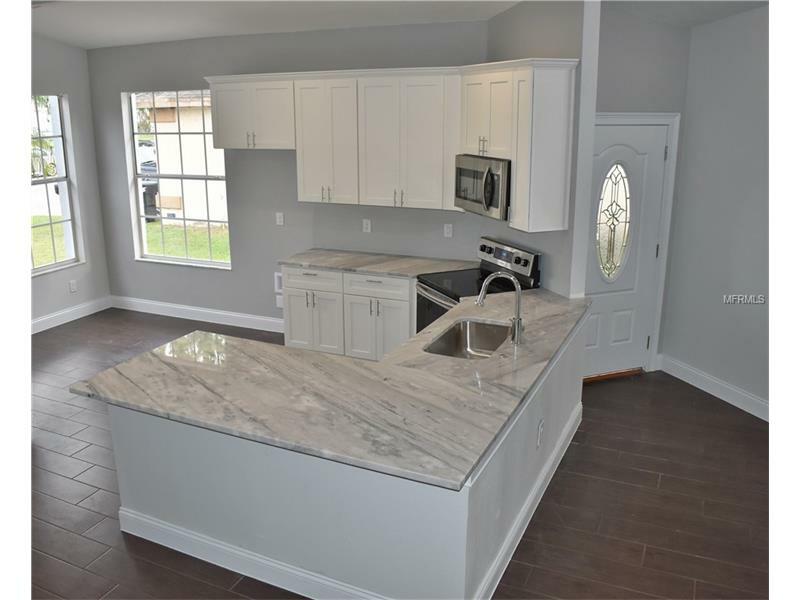 Property Photo:  3102 Turtle Creek Place  FL 34743 