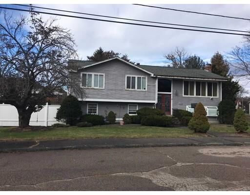 Property Photo:  7 Holly Ln  MA 02368 