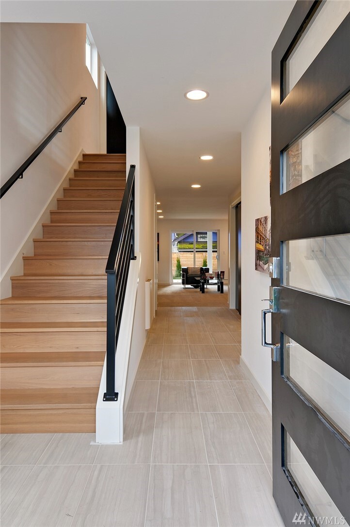 Property Photo: 3111 E Jefferson St WA 98122