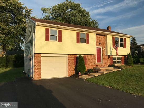 Property Photo:  347 Pleasant View Drive  PA 17584 