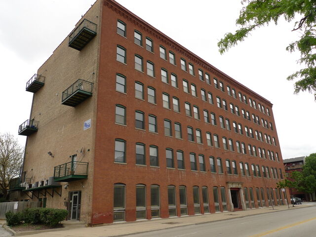 Property Photo:  1900 S Clark Street 202  IL 60616 