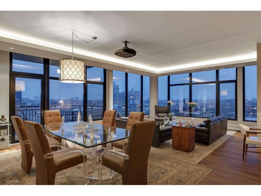 Property Photo:  1120 S 2nd Street 715  MN 55415 