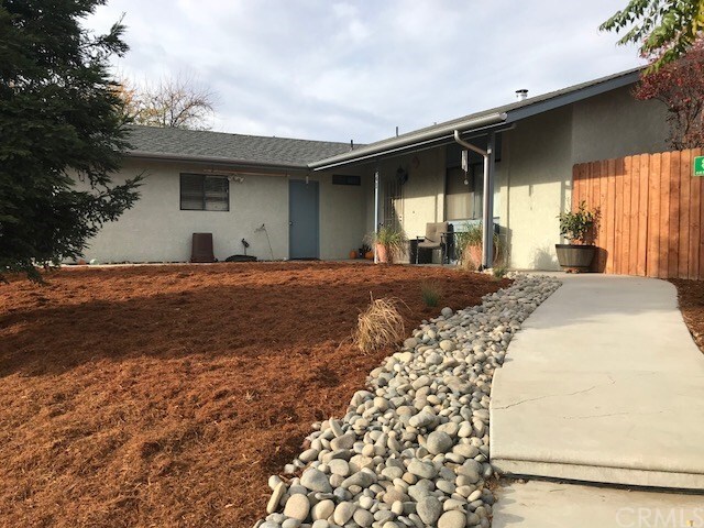 Property Photo: 841 Nicklaus Street CA 93446