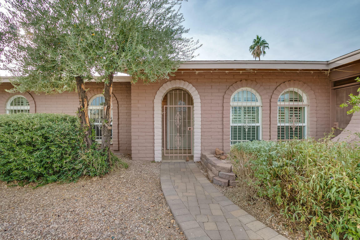 Property Photo:  5301 E Winchcomb Drive  AZ 85254 