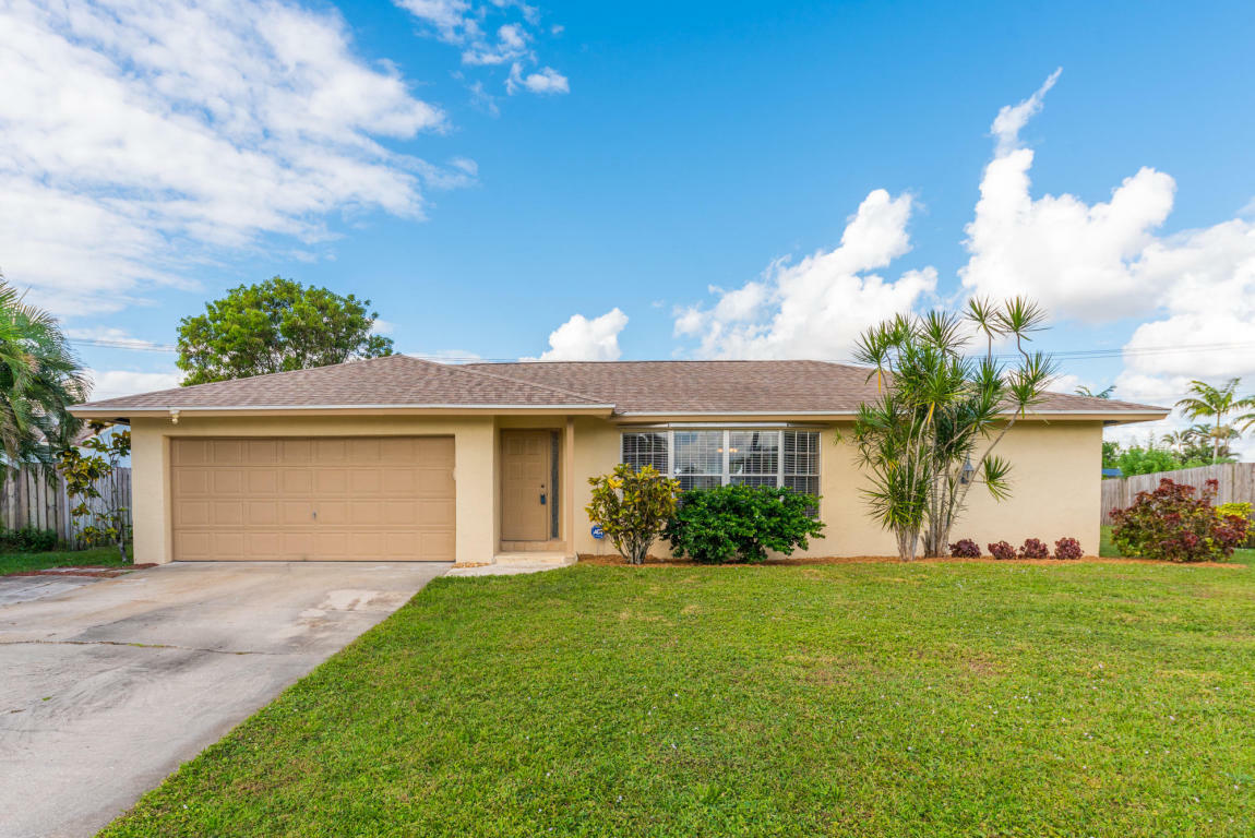 Property Photo:  1251 Wyndcliff Drive  FL 33414 