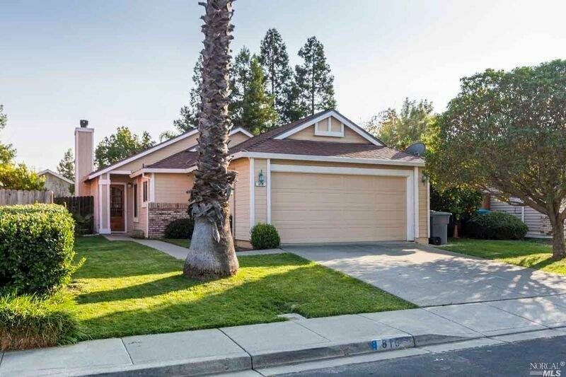 Property Photo:  816 Turquoise Street  CA 95687 