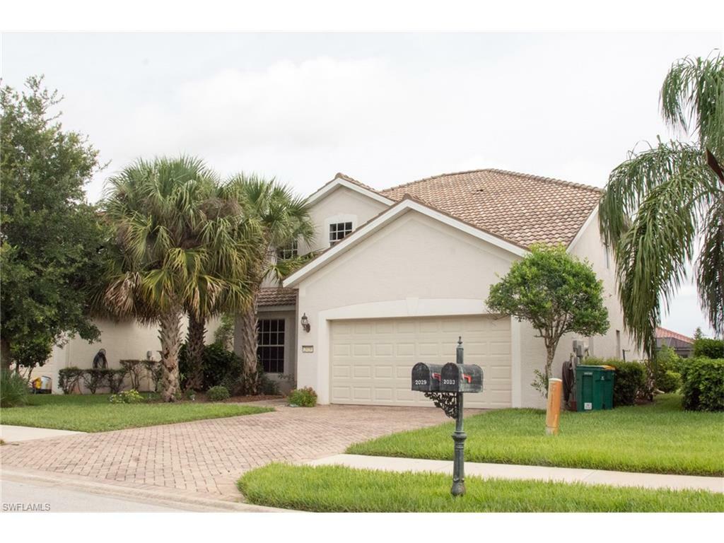 Property Photo:  2029 Fairmont Ln  FL 34120 