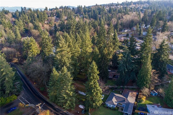 Property Photo:  15011 SE 45th St  WA 98006 