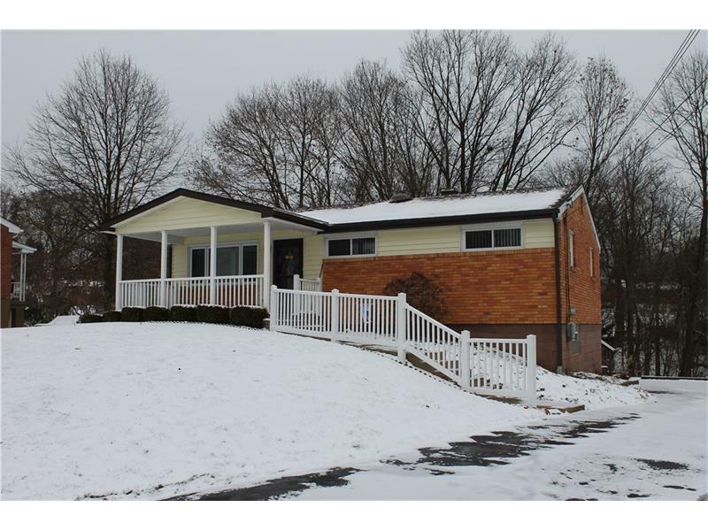 Property Photo:  261 Southward Drive  PA 15108 