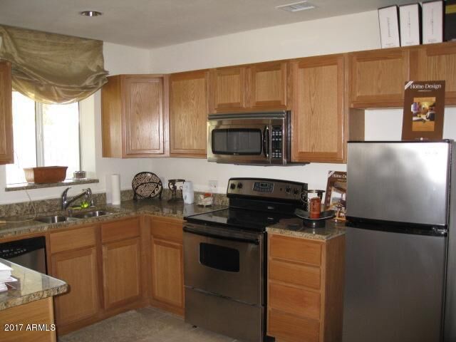 Property Photo: 7004 N 11th Place AZ 85020