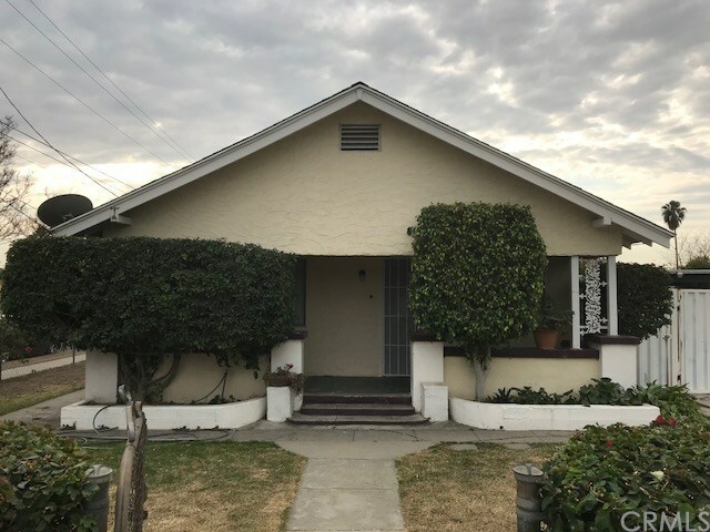 Property Photo:  1407 W 7th Street  CA 92411 