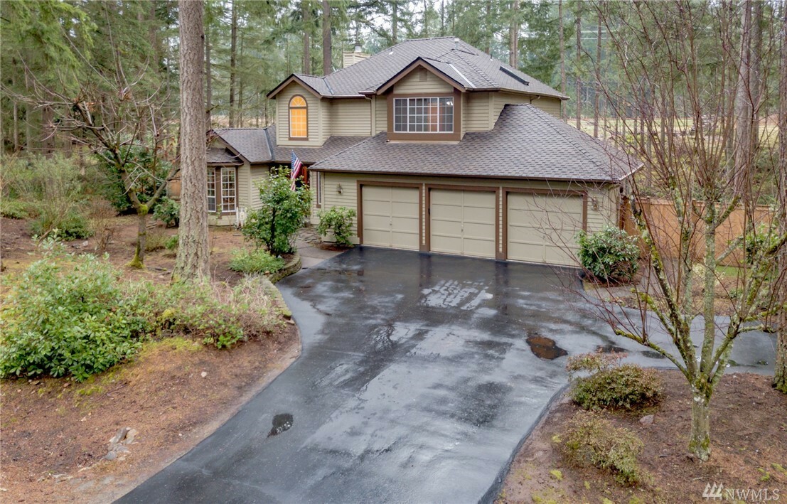 Property Photo:  19951 SE 296th St  WA 98042 