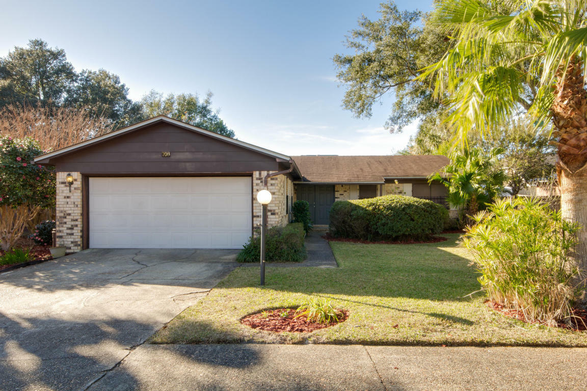 Property Photo:  708 Trowbridge Avenue  FL 32547 