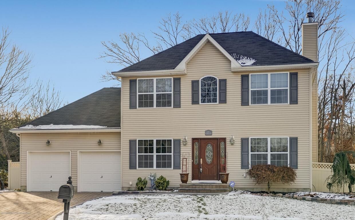 Property Photo:  10 Cedarwood Lane  NJ 08527 