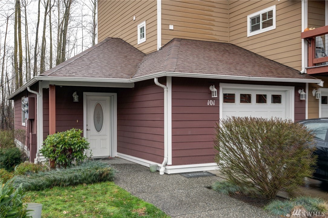 4051 Eliza Ave 101  Bellingham WA 98226 photo