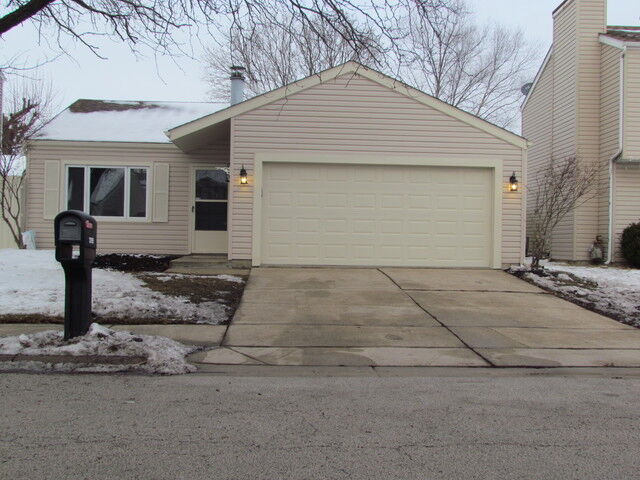 Property Photo:  2395 Buttercup Court  IL 60506 