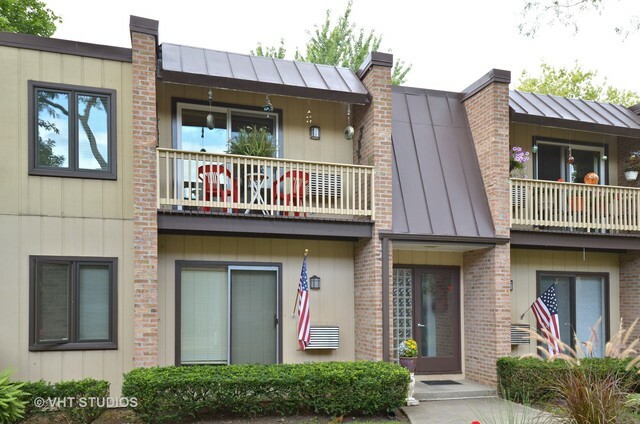 Property Photo:  1755 Henley Street 2S  IL 60025 