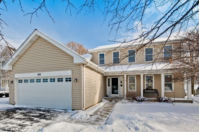 Property Photo: 502 Indian Ridge Trail IL 60084
