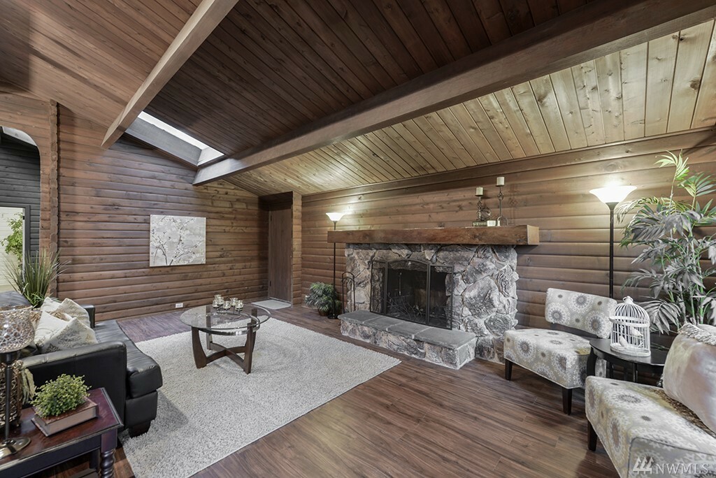 Property Photo: 19007 46th Ave S WA 98188