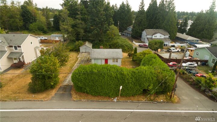 Property Photo:  11631 Center Rd  WA 98204 