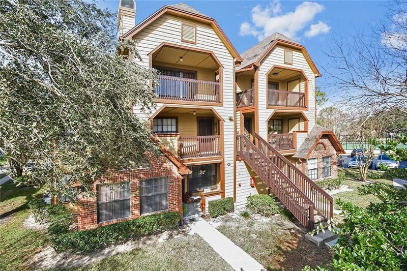 Property Photo: 390 Lake Placid Court 303 FL 32701