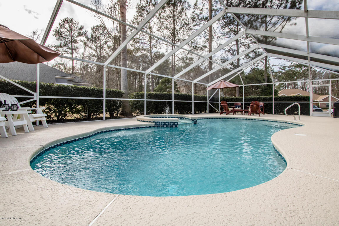 Property Photo:  623 Fairfield Court  FL 32073 