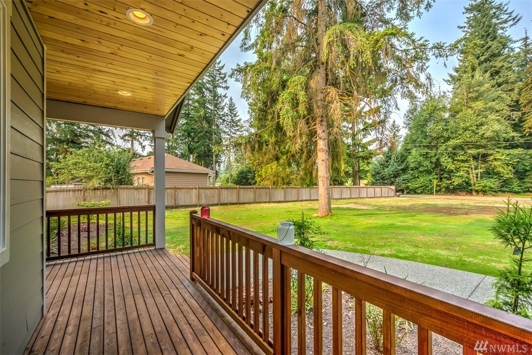 Property Photo:  7815 154th Dr NE  WA 98258 