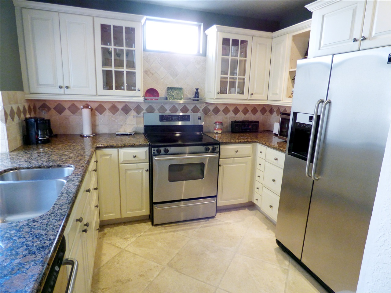 Property Photo: 3158 Morning Way CA 92037