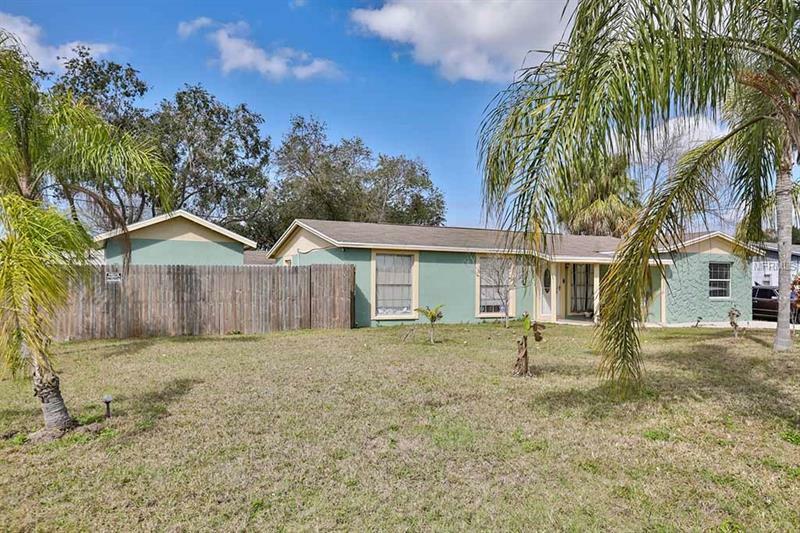 Property Photo:  6300 Florida Circle W  FL 33572 