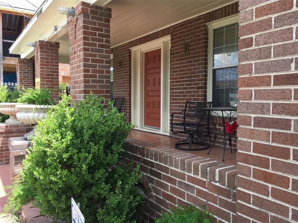 Property Photo:  4315 La Branch Street 4  TX 77004 