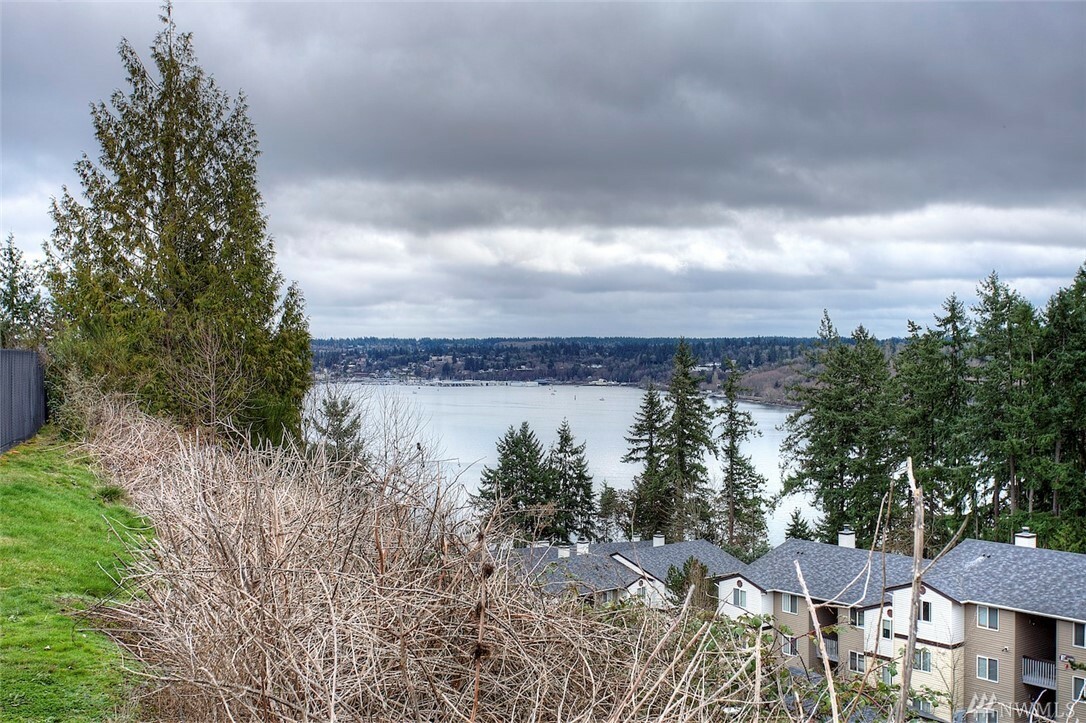 Property Photo:  1760 W Sunn Fjord F304  WA 98312 