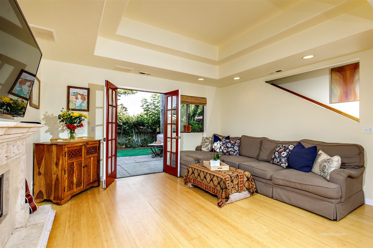 Property Photo:  1067 Neptune Ave  CA 92024 