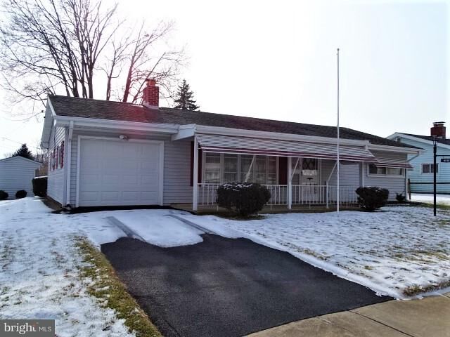 Property Photo:  1156 Loucks Place  PA 17404 