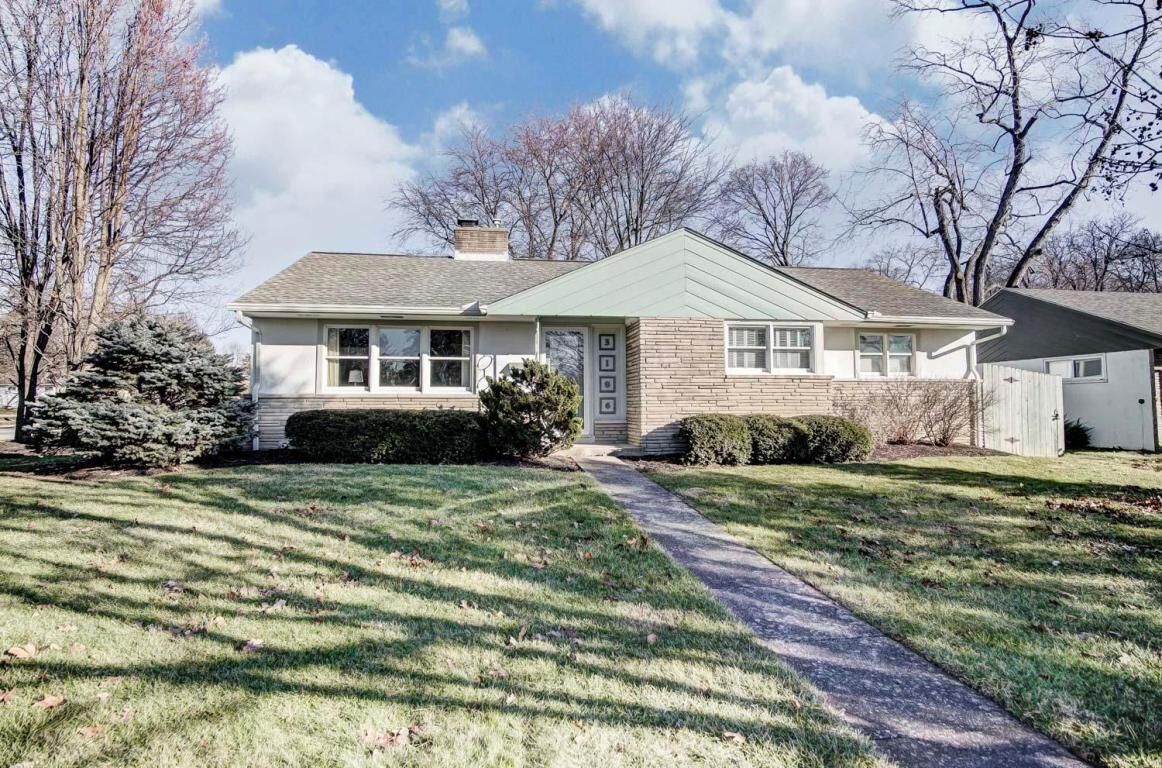 Property Photo:  3186 S Dorchester Road  OH 43221 