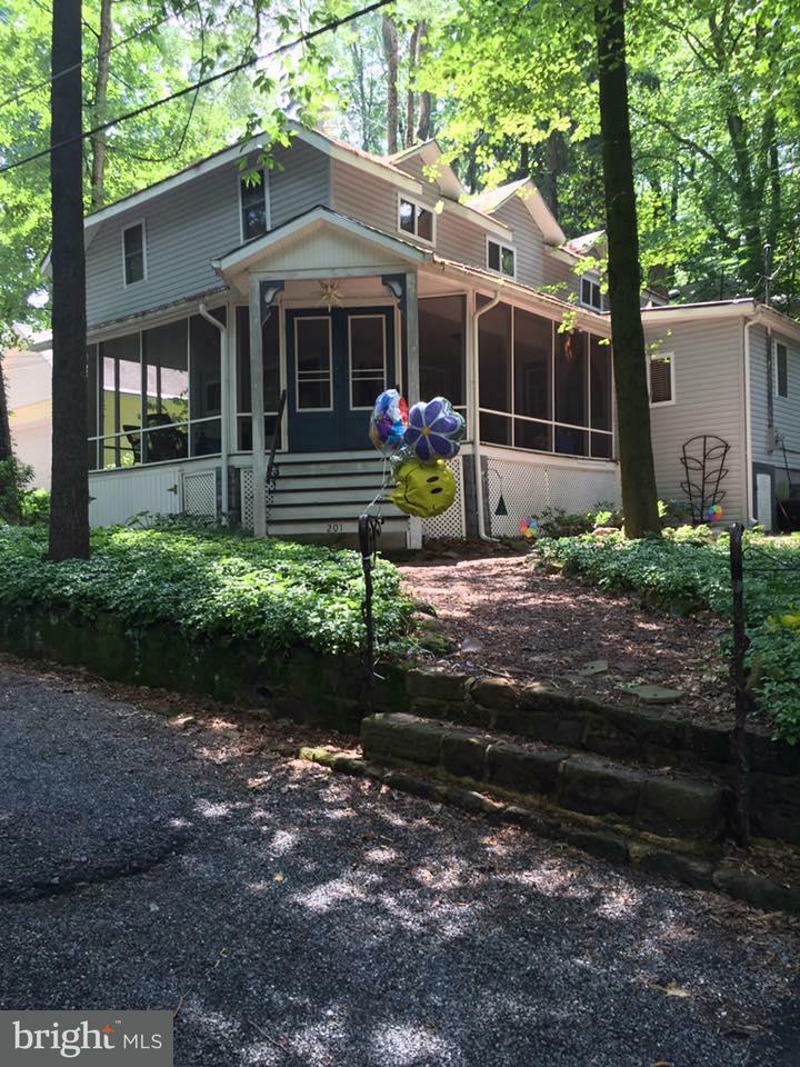 Property Photo: 201 Locust Avenue PA 17064