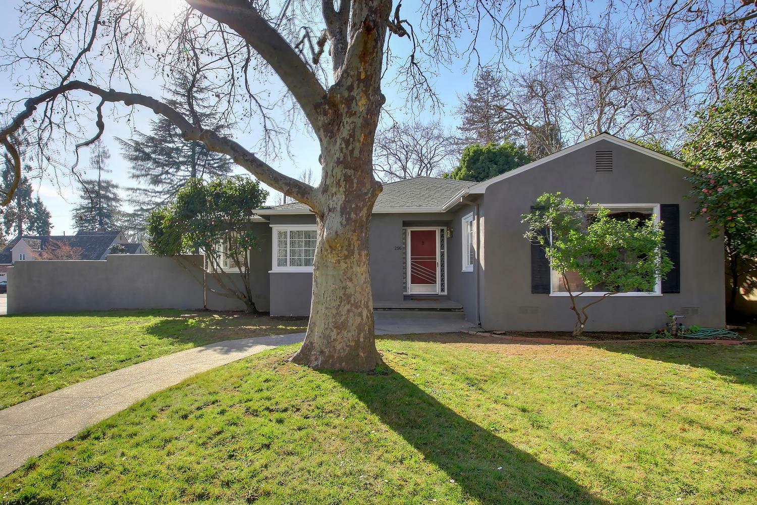 Property Photo:  296 San Antonio Way  CA 95819 