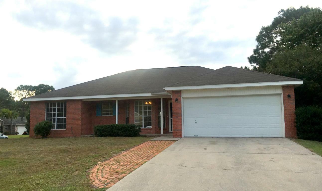 Property Photo:  2401 Houston Circle  FL 32563 