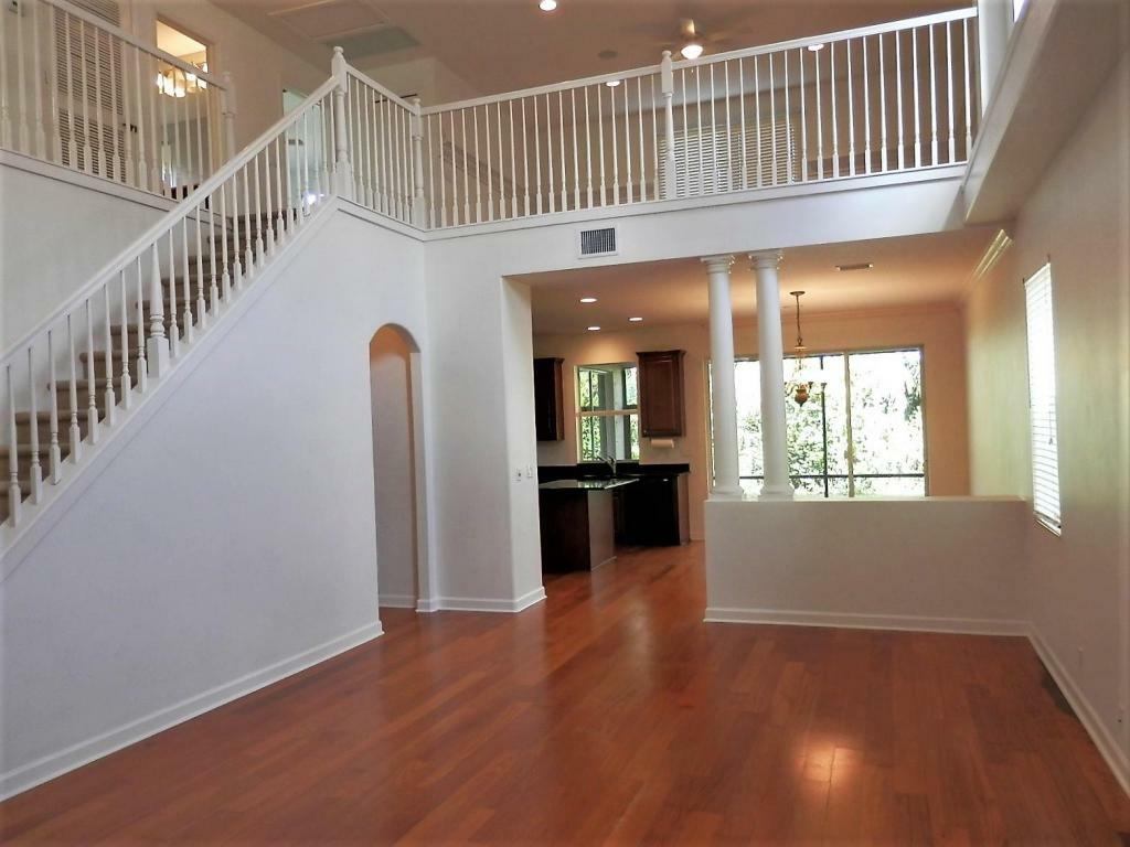 Property Photo:  5919 SE Crooked Oak Avenue  FL 33455 