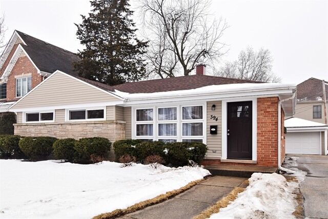 Property Photo:  394 Highview Avenue  IL 60126 