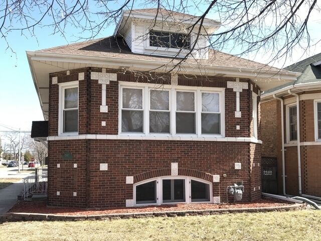 Property Photo:  2647 76th Court  IL 60707 