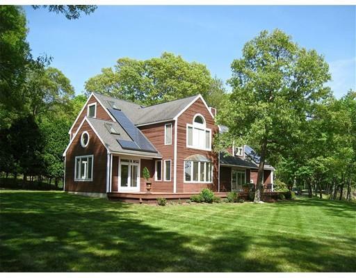 Property Photo: 11 Clover Ter MA 01760