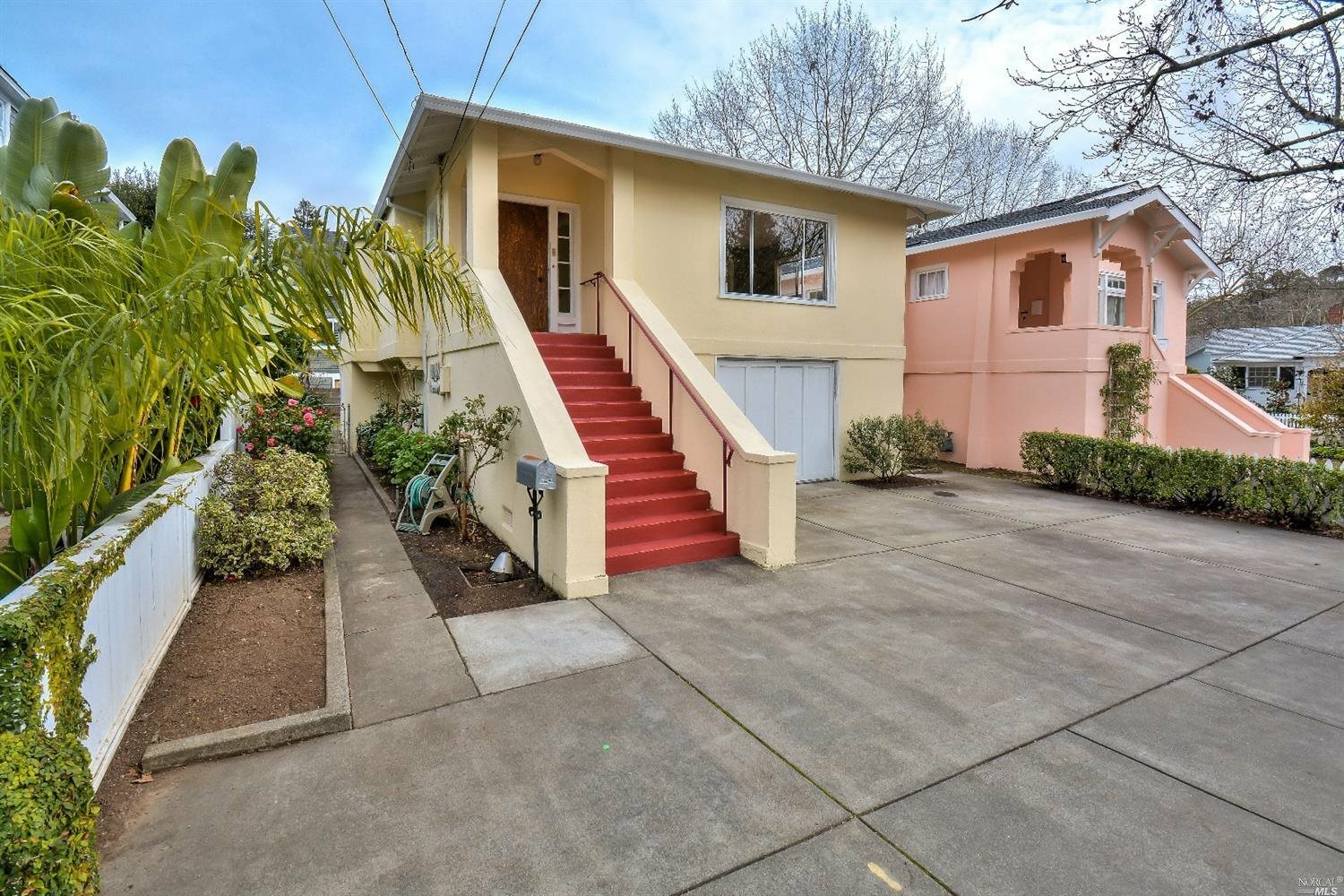 Property Photo:  124 H Street  CA 94901 