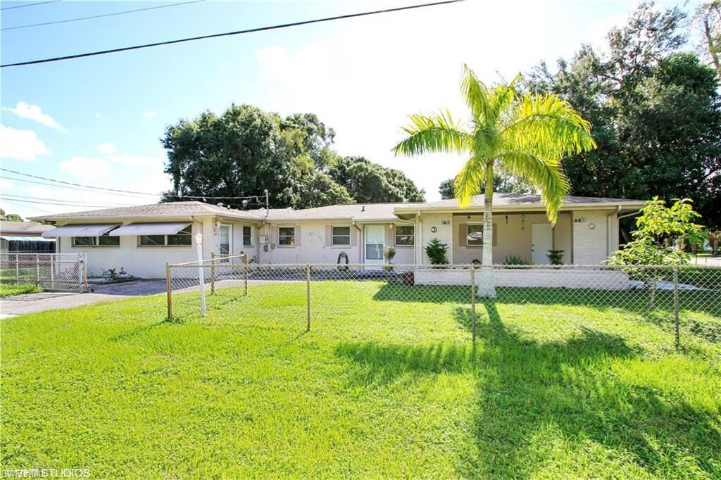 Property Photo:  3735 Kelly Street  FL 33901 