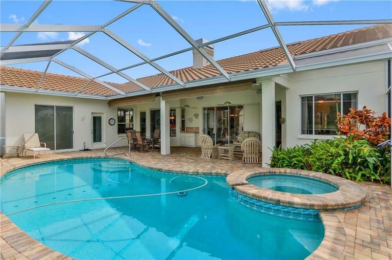 Property Photo:  4883 Cross Pointe Drive  FL 34677 