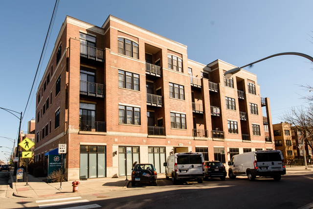 Property Photo: 4755 Washtenaw Avenue 306 IL 60625