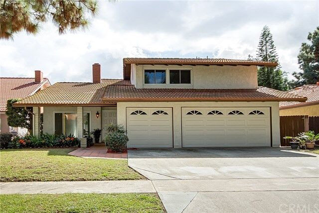 Property Photo:  11910 Bos Street  CA 90703 