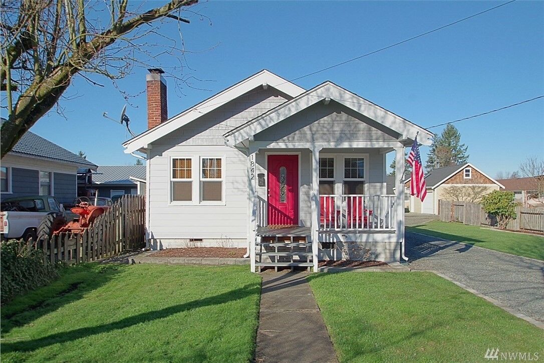 Property Photo:  1842  Lafromboise Street  WA 98022 
