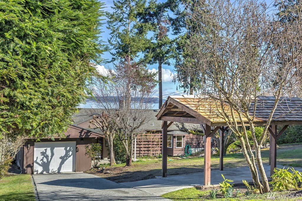 Property Photo:  300 Marine Dr  WA 98239 