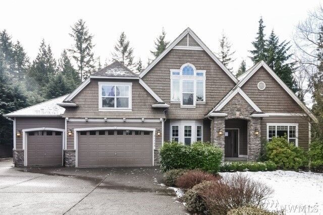 Property Photo: 21708 82nd Avenue SE WA 98072