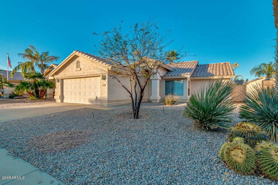 Property Photo:  1904 W Mockingbird Drive  AZ 85286 